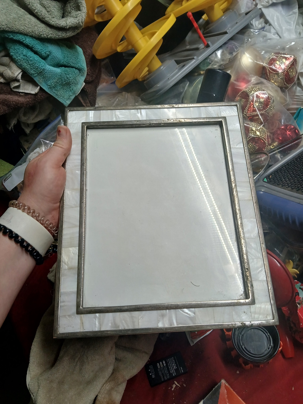 mother of pearl picture frame featuring a metallic border, 9.5 In X 7.5 In Inner